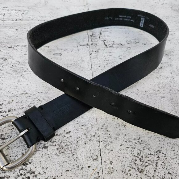 Levi's Other - Levis Men Belt Black Leather Waistband Silver Tone Pin Buckle Size 30-31 inches